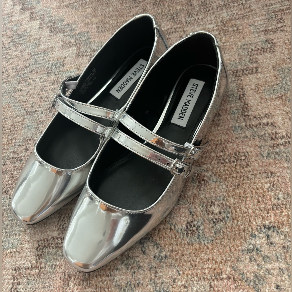 Steve Madden Silver Mary Jane Flats